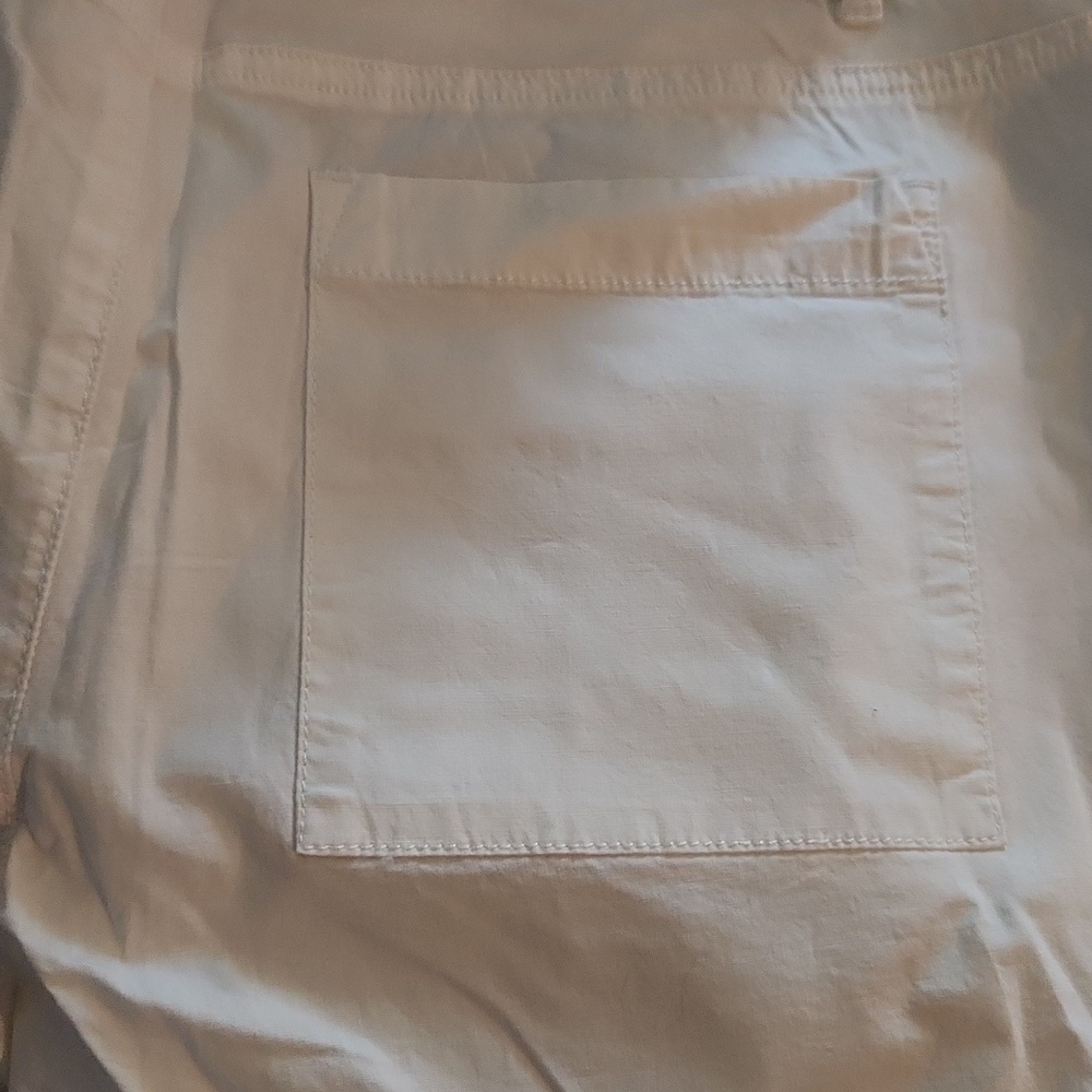 [Daily Ritual] White Shorts - Size 10 - Picture 5 of 7